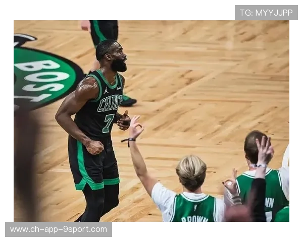 塔图姆单场轰下45分，凯尔特人三分雨击穿雄鹿防线豪取连胜